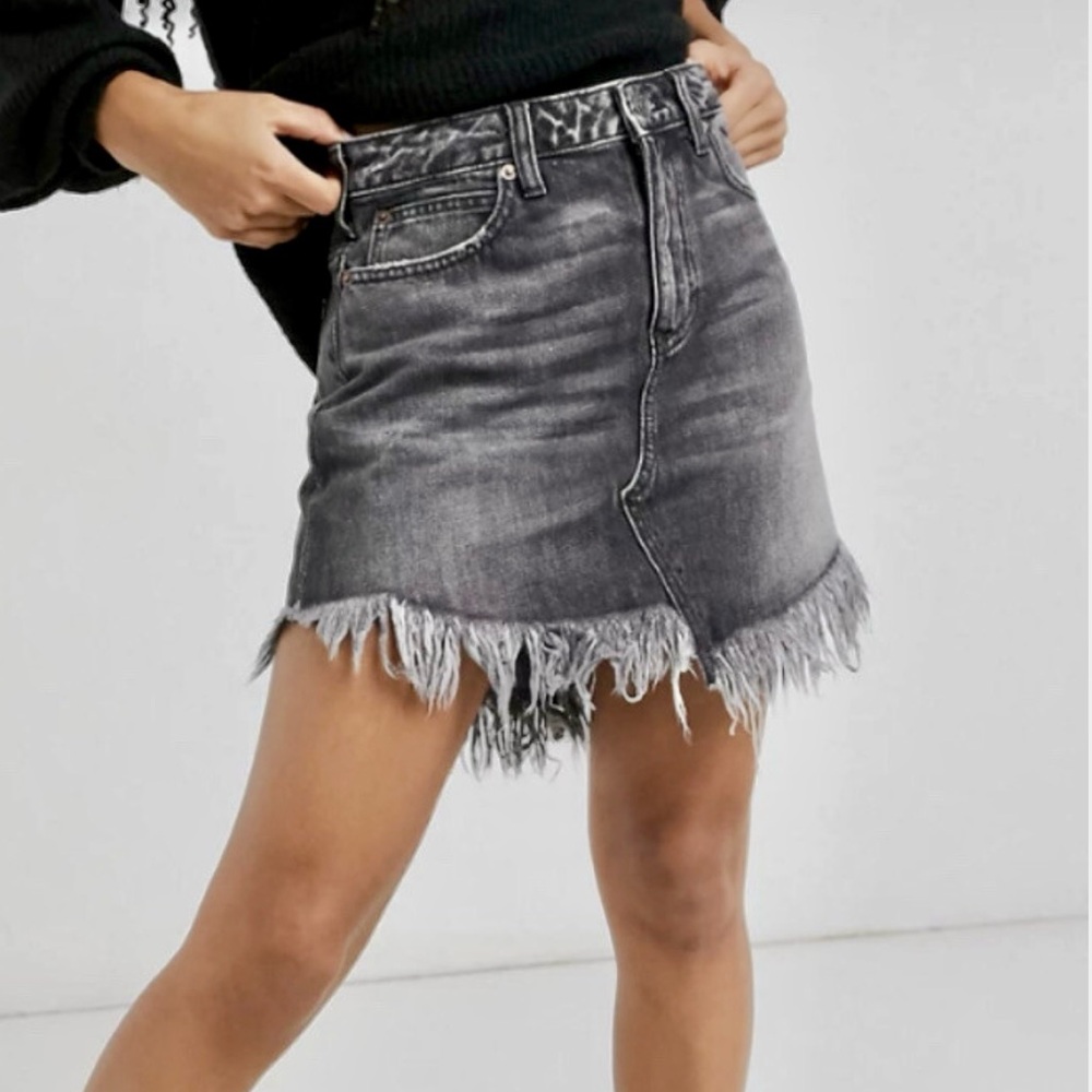 We The Free Grey Denim Mini Skirt - Size 29